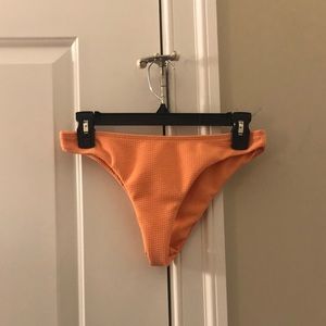 Bikini bottom. Coral. Size medium.